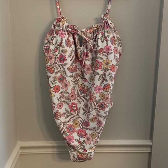 Old Navy Other - NWOT women’s XL one piece vintage look swimwear